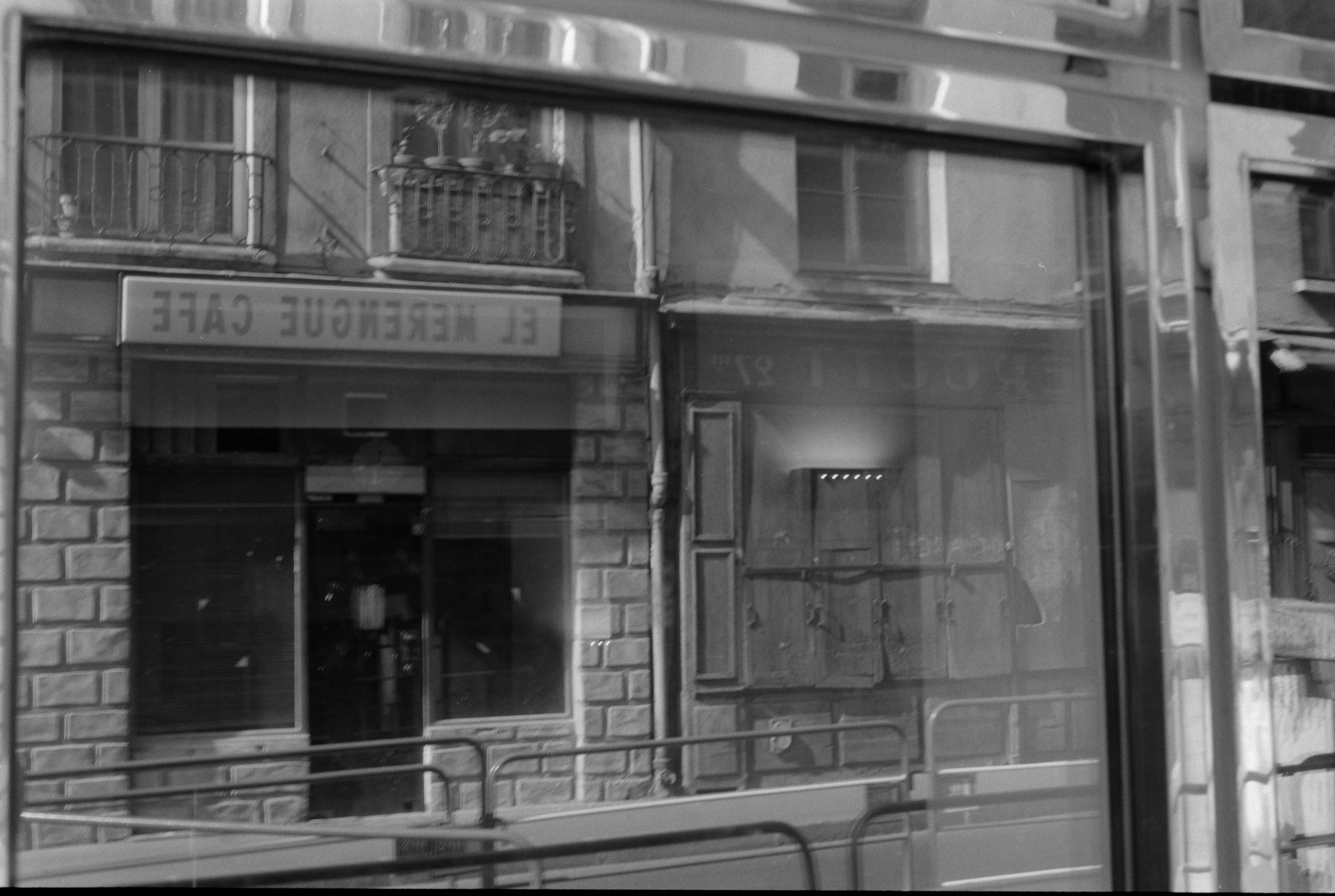 AHP F1990 09 001 sc240801 img14 NLP